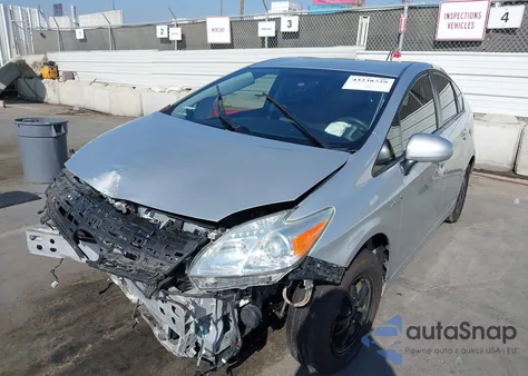 2013 Toyota Prius Two z USA, uszkodzony, nr VIN JTDKN3DUXD5676148